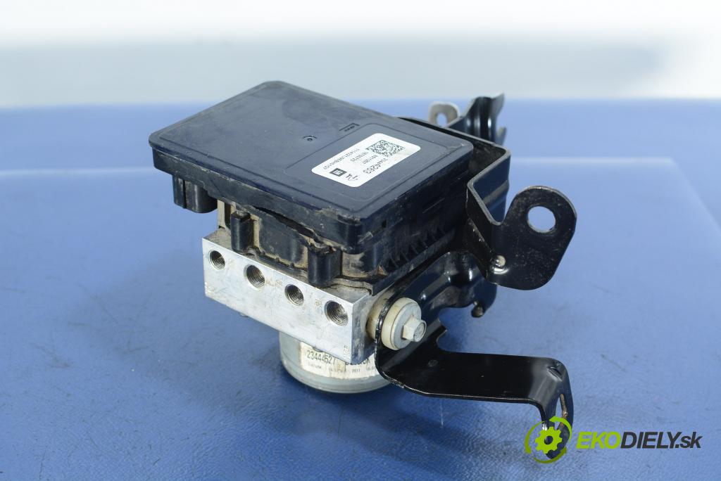 Opel Insignia 0 čerpadlo ABS x 23444263