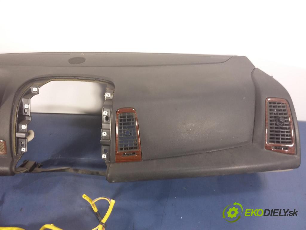 Cadillac Cts 2004 kokpit,pristrojová doska