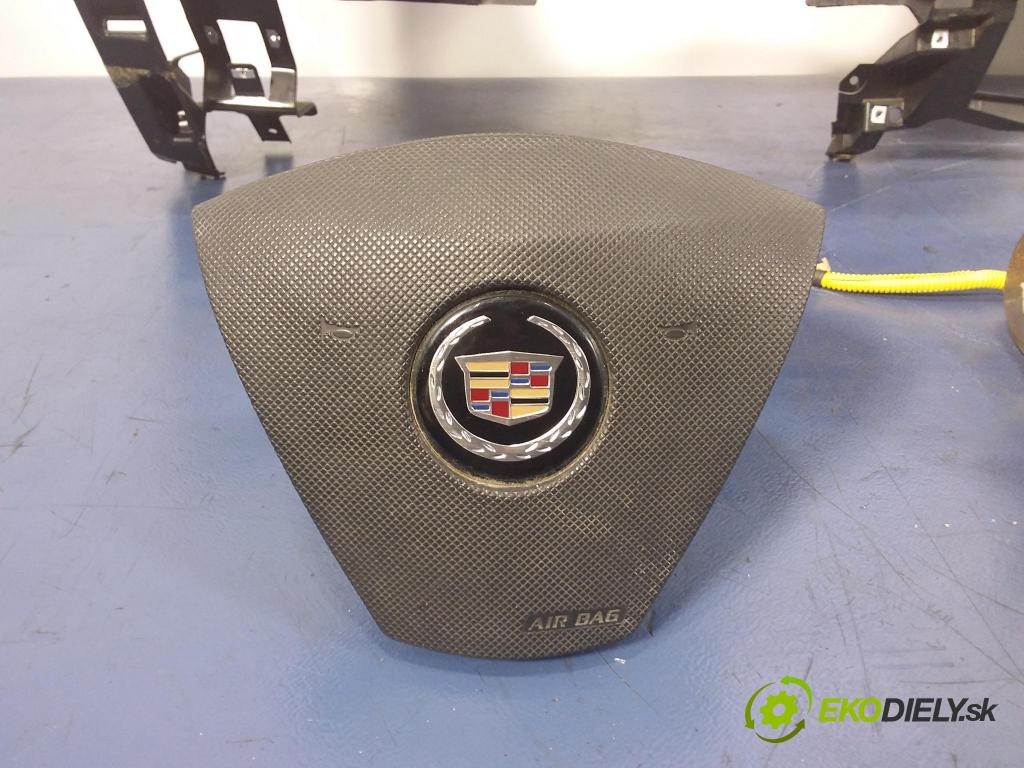 Cadillac Cts 2004 kokpit,pristrojová doska