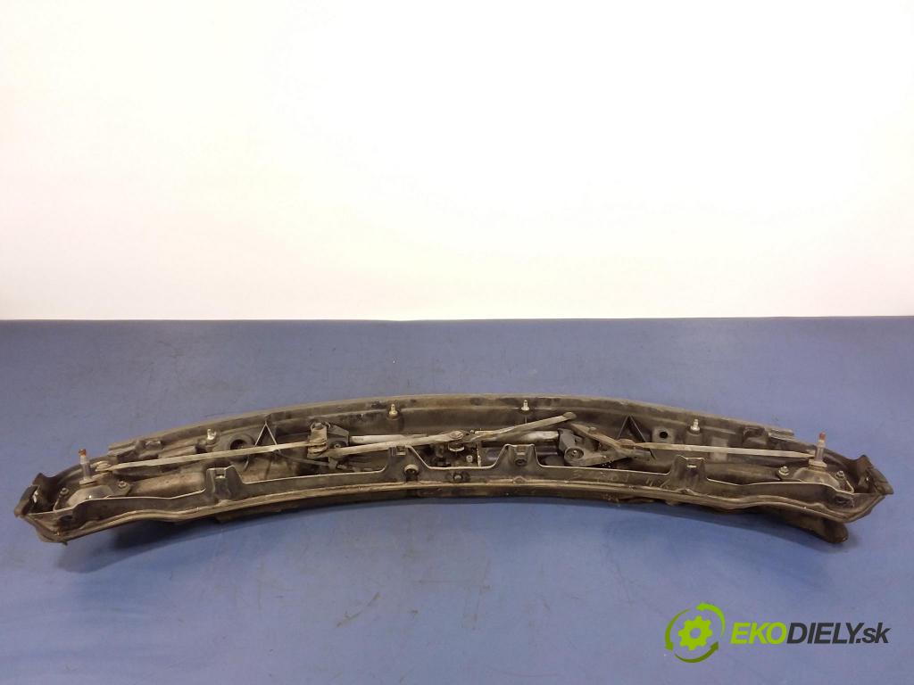 Dodge Grand caravan 2001 mechanismus motorek Stěrače: před