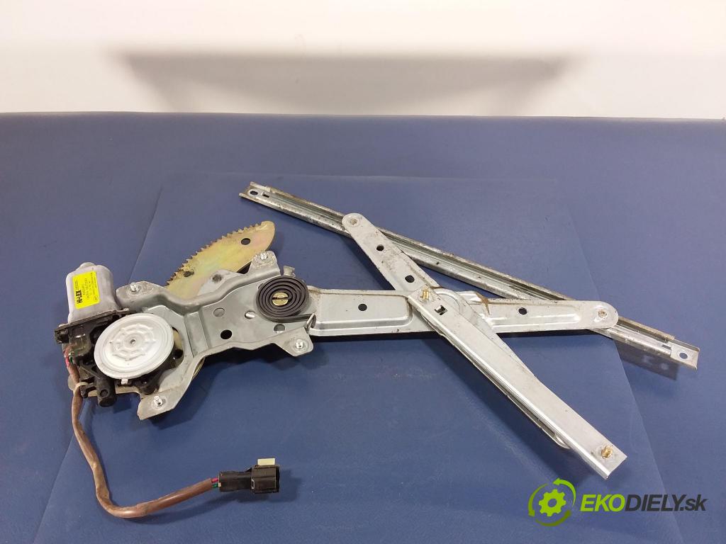 Kia Carens 2004 mechanismus stahování Sklenka: Zad: v pravo: XH004PO