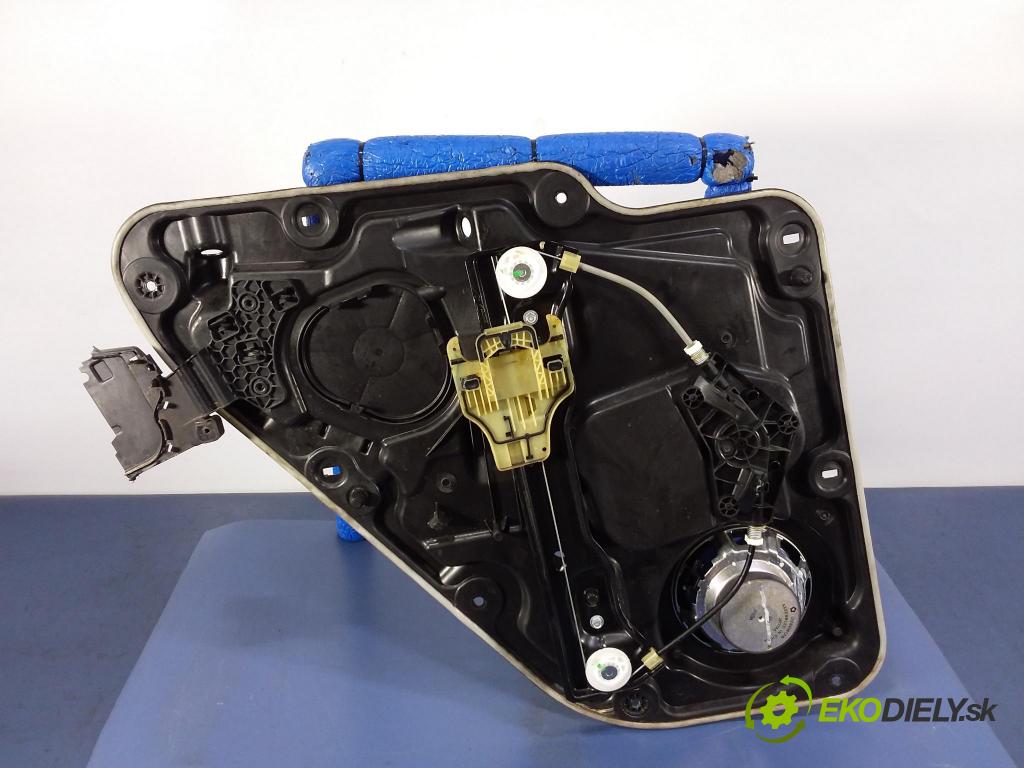 Jeep Grand Cherokee 2015 mechanismus stahování Sklenka: Zad: v pravo: 68231068AA