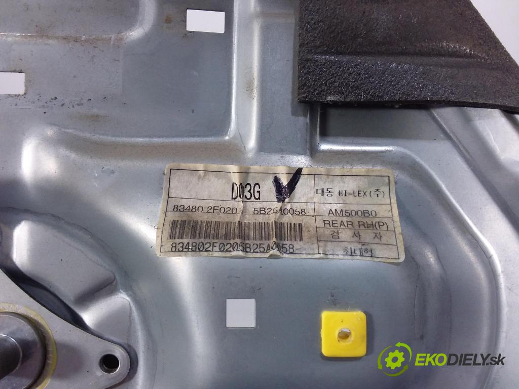 Kia Cerato 2005 mechanismus stahování Sklenka: Zad: v pravo: 834802F020