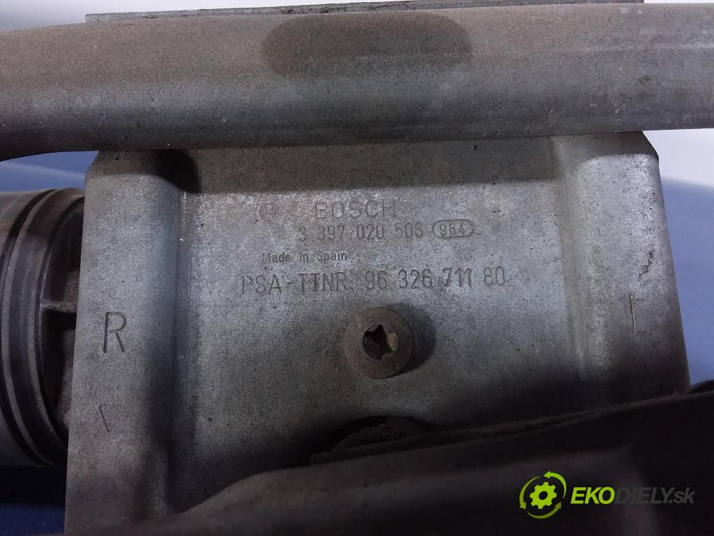 Citroen C5 2002 mechanismus motorek Stěrače: před 9632671180