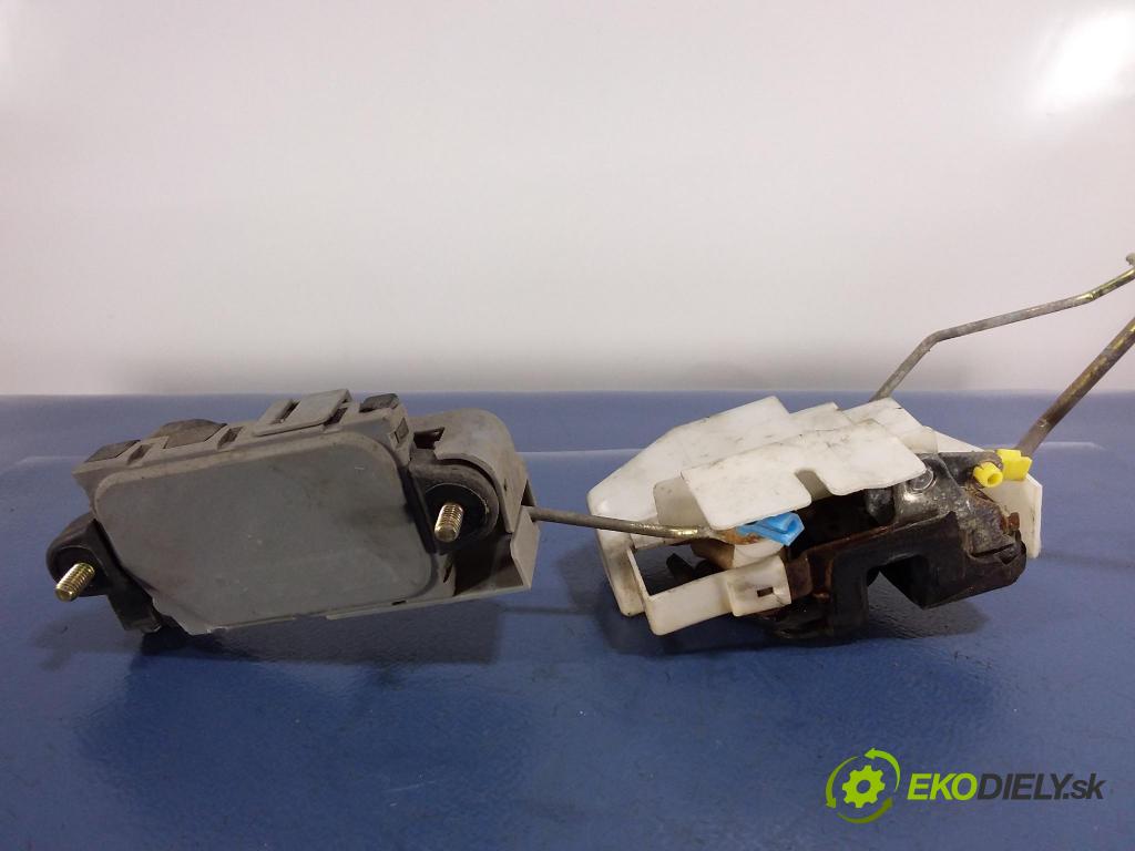 Hyundai Sonata 2005 zámek dveře před v pravo: