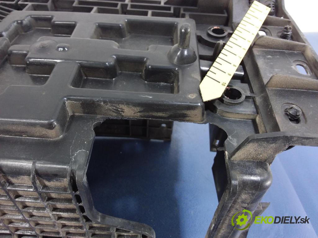 Citroen C3 2008 Základ: Akumulatora: 9643126880