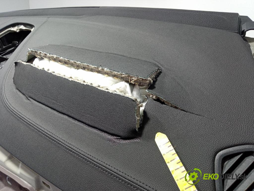 Bmw Seria 6 0 kokpit,pristrojová doska 9394223