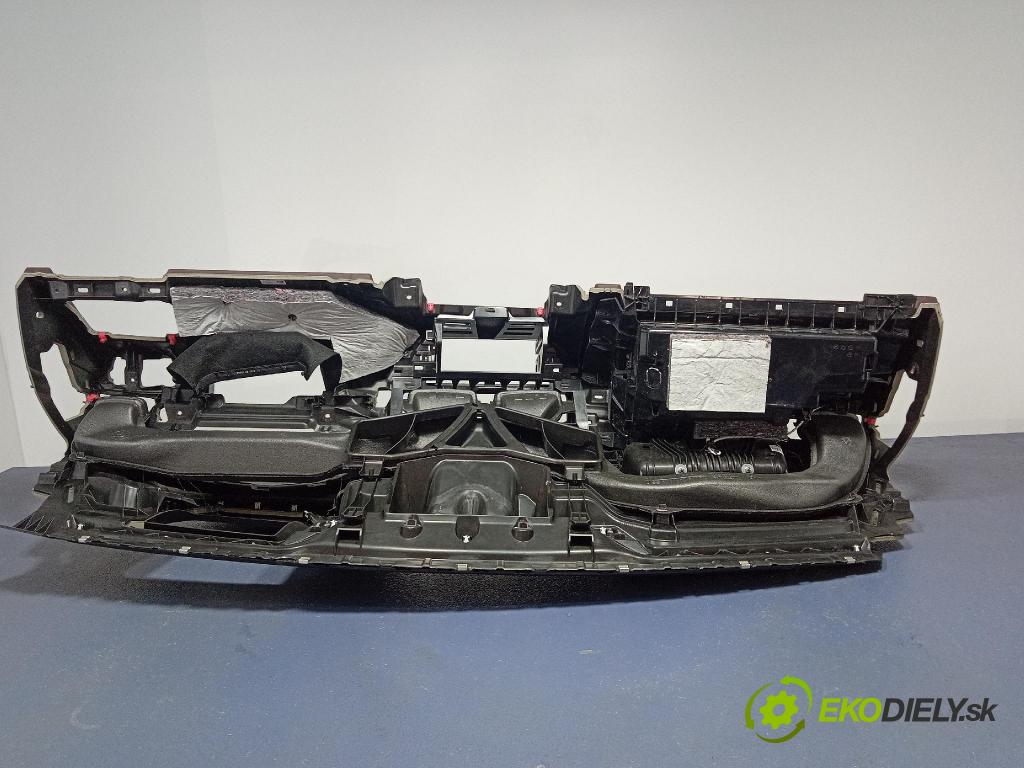 Bmw Seria 6 0 kokpit,pristrojová doska 9394223