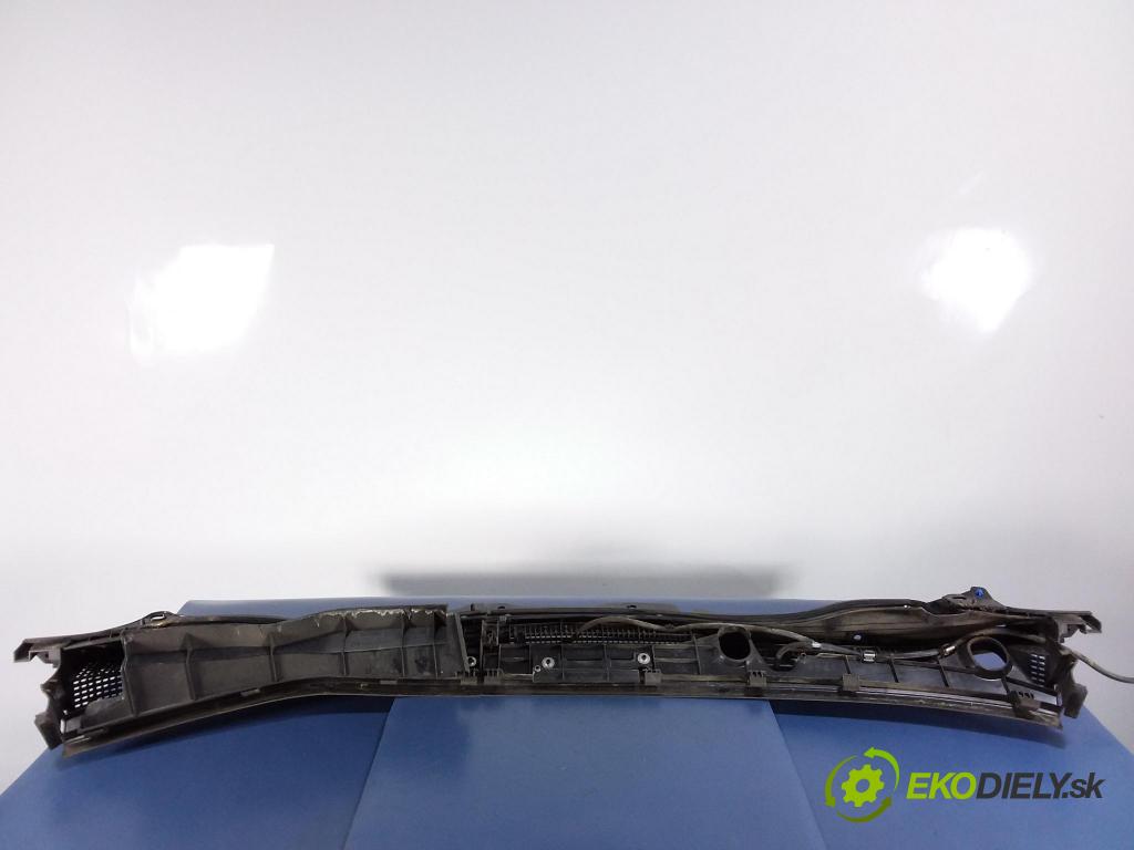 Mazda 2 2009 torpédo DF72507P1