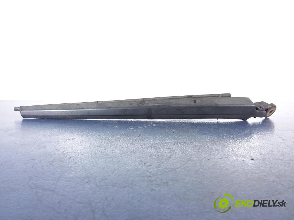 Seat Altea 2004 Paže: Stěrače: Zad: