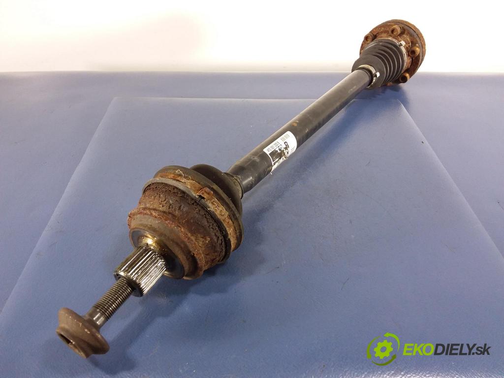 Audi A6 2004 poloos Prava: zad 4F0501203B