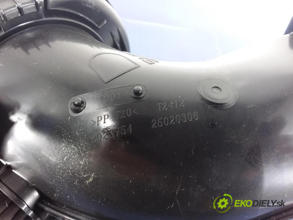 Peugeot 5008 2009 ventilátor Vzduch: 9683444380