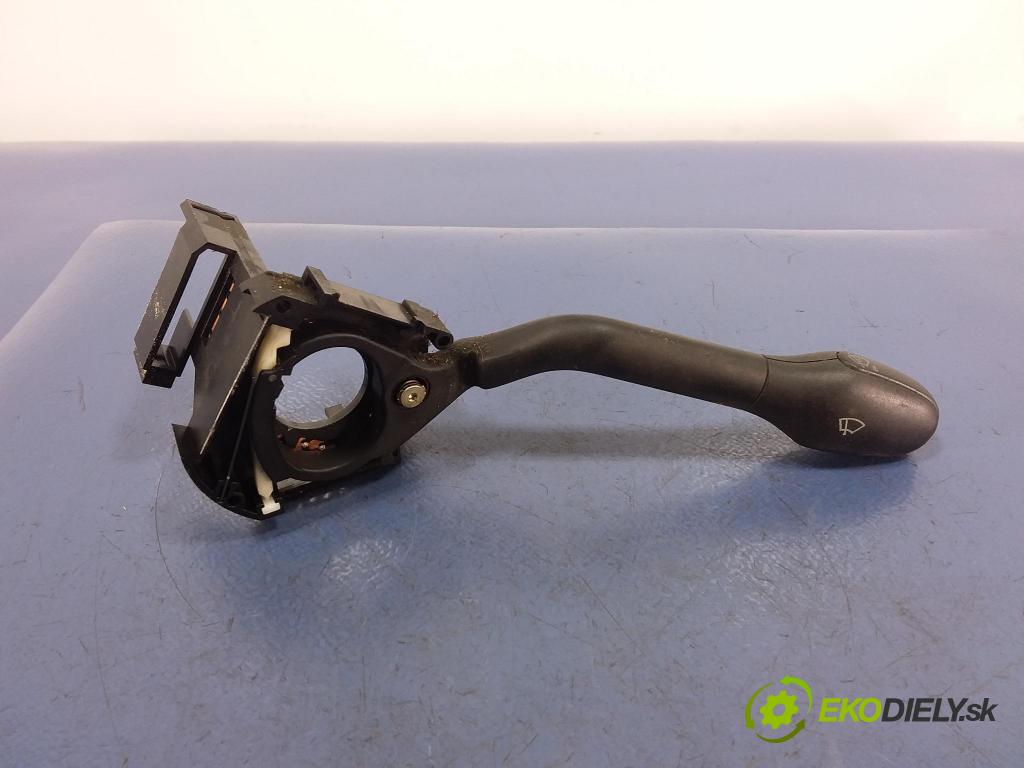 Vw Vento 1992 Bunda: 1H5953503F