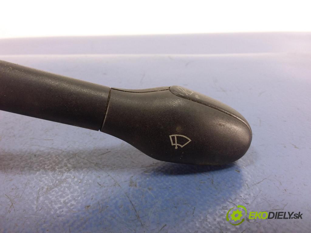 Vw Vento 1992 Bunda: 1H5953503F