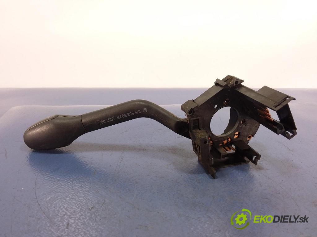 Vw Vento 1992 Bunda: 1H5953503F