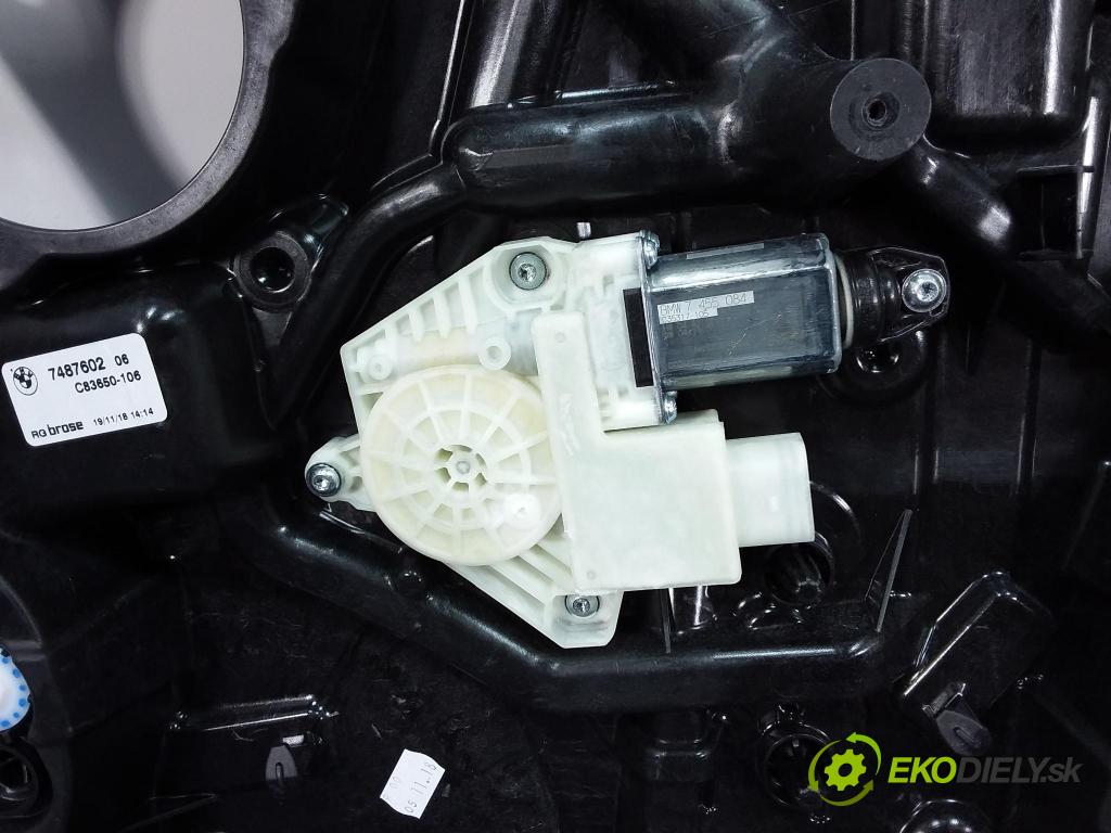 Bmw X3 2018 mechanismus stahování Sklenka: Zad: v pravo: 7487602