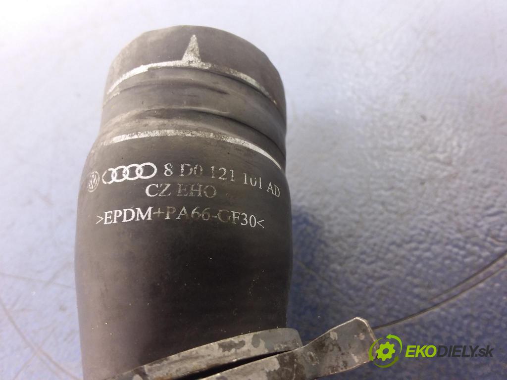 Vw Passat 2000 rúrka Chladič: 8D0121101