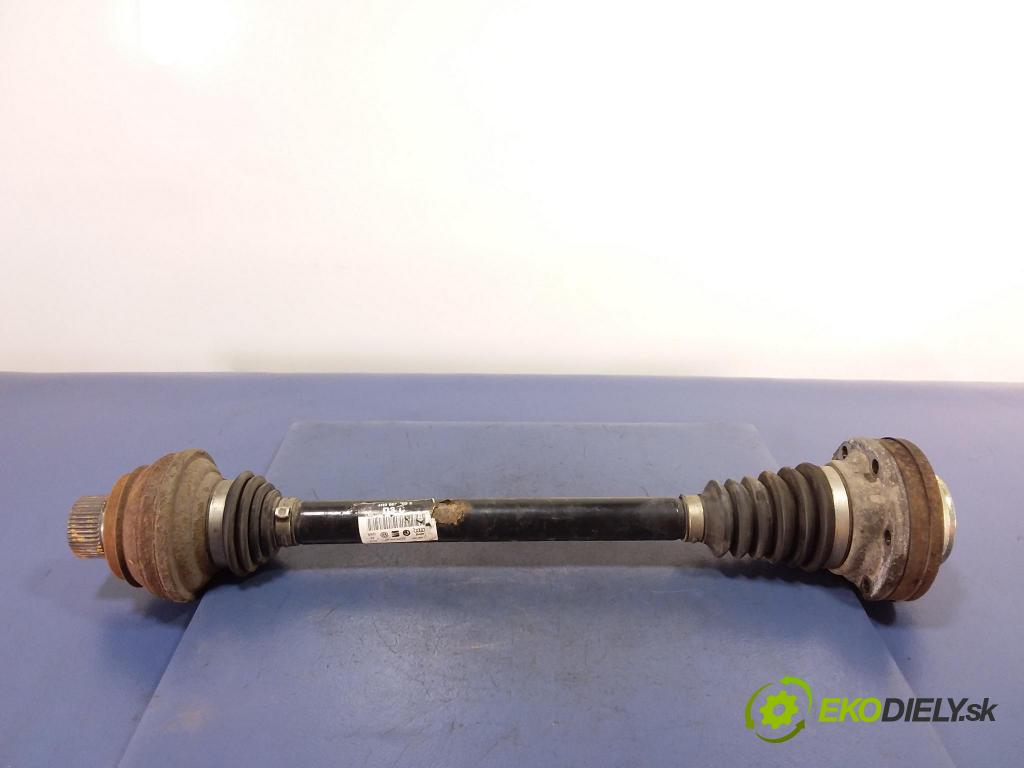 Audi A8 2011 poloos ľavá zad 4H0501203C