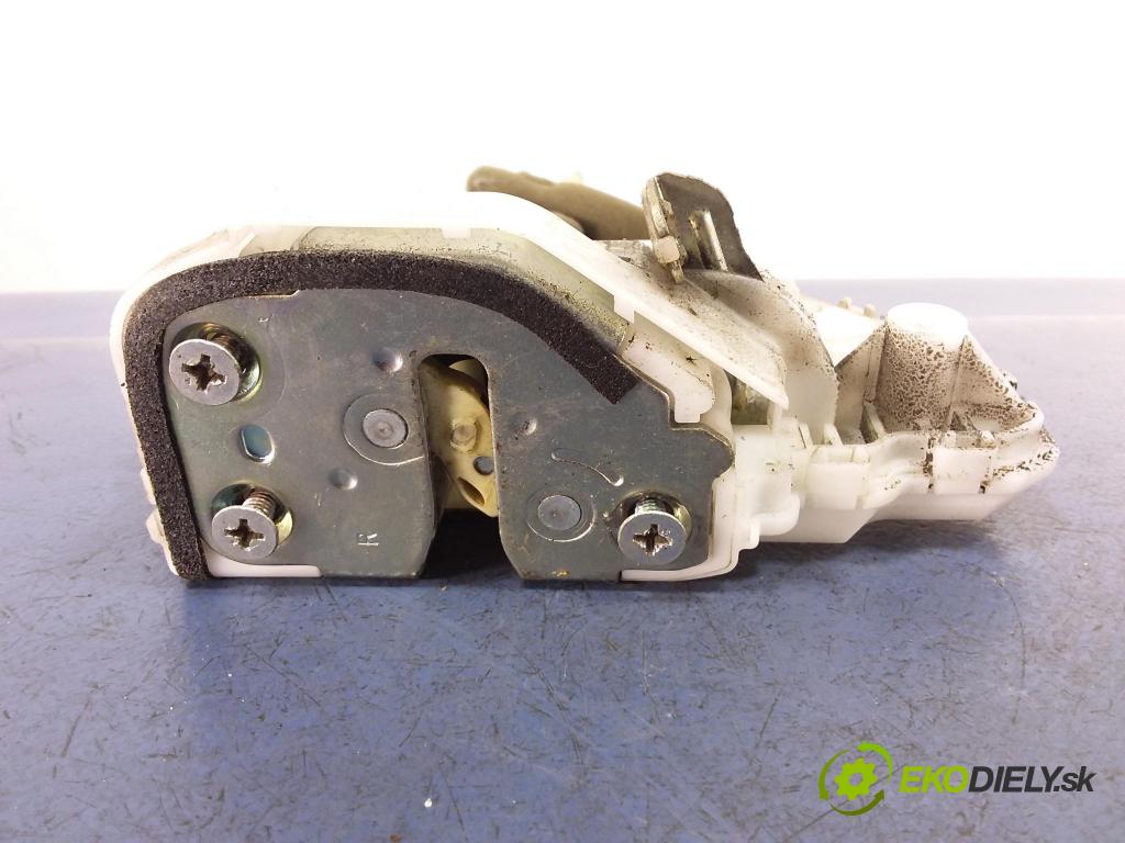 Honda Civic 2006 zámek dveře před v pravo: 72111-SMG-G1