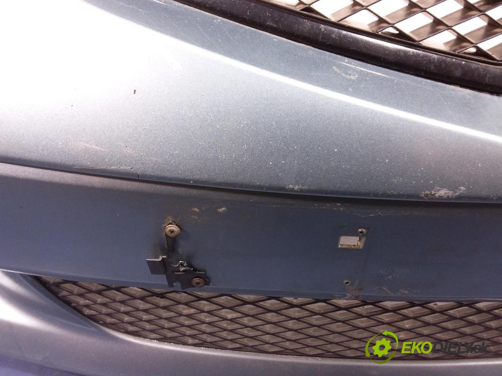 Mazda Mpv 2003 nárazník před