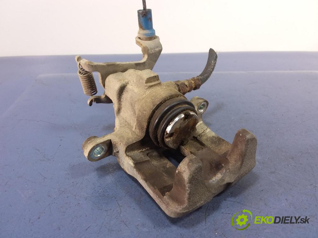 Ford Focus 2002 brzdič zad Vľavo: