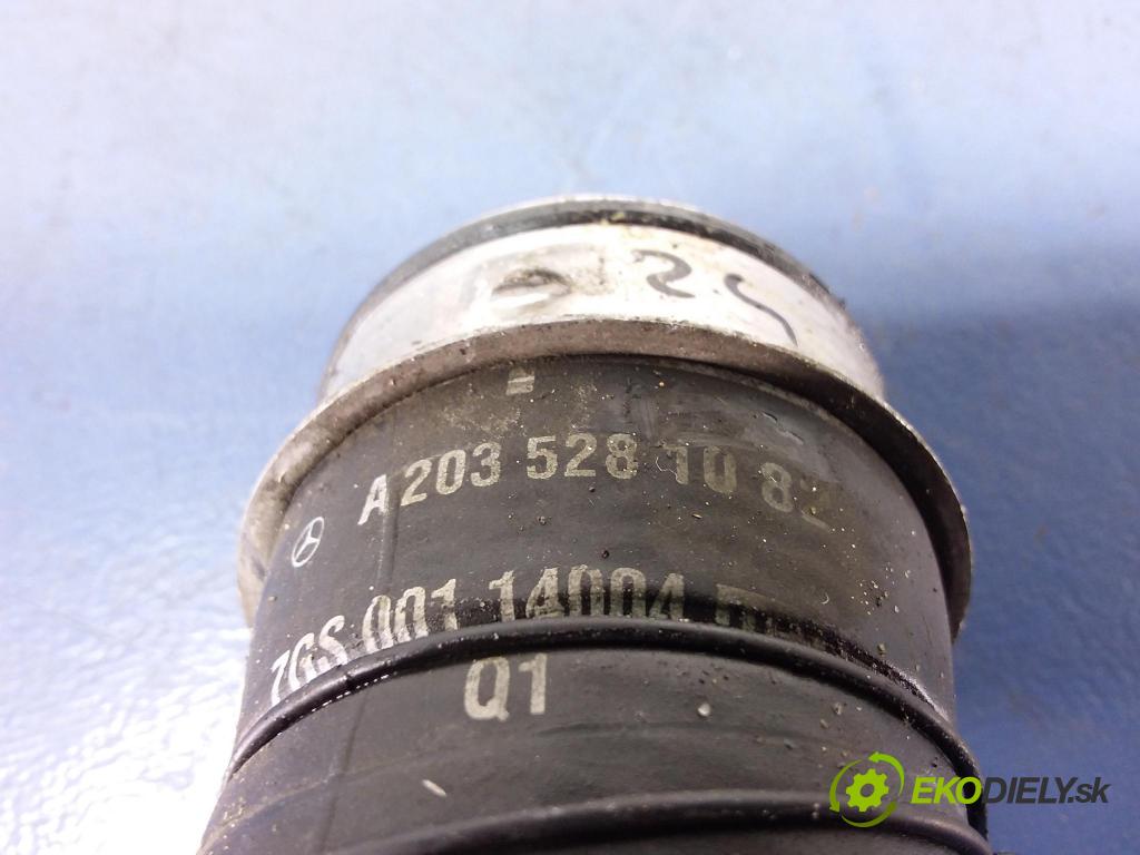 Mercedes C-klasa 2001 trubka Vzduch: A2035281082