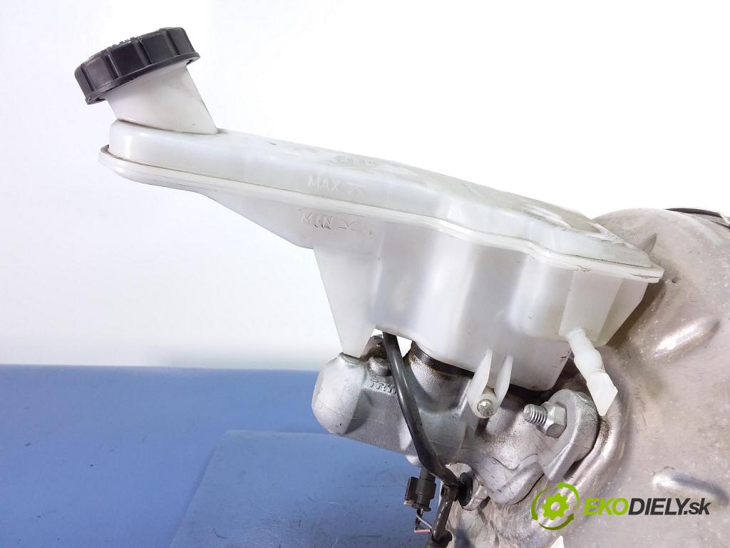 Mercedes B-klasa 2012 servo Brzdní: A2464300230