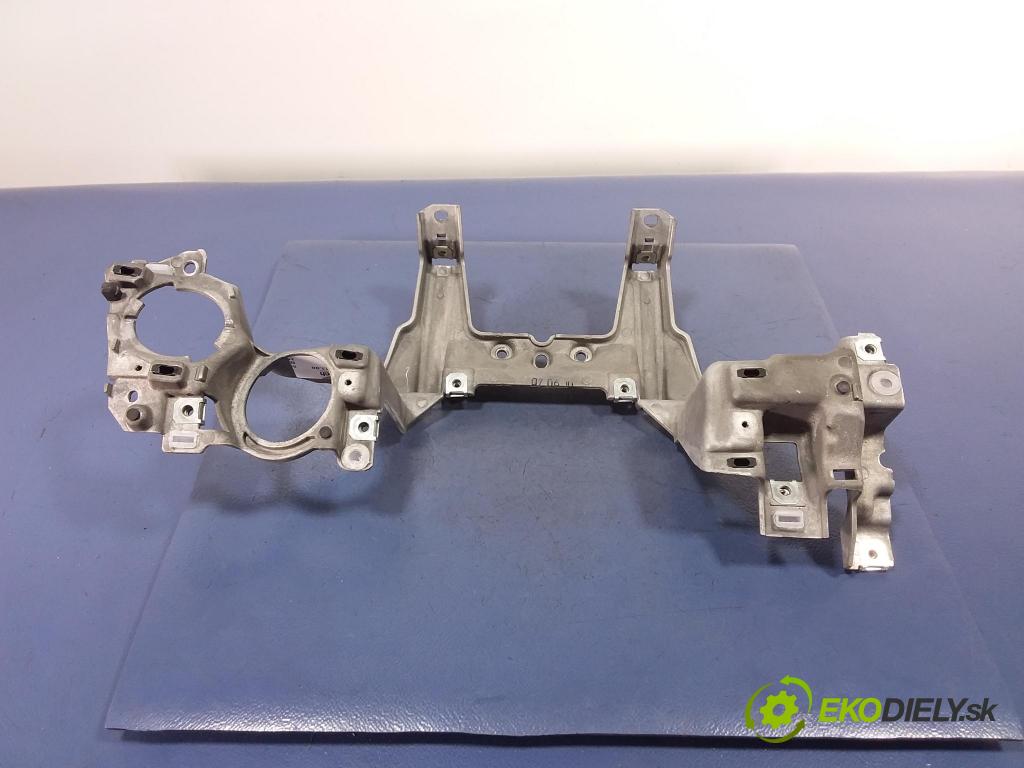 Porsche Panamera 2010 kokpit,pristrojová doska 97055232300