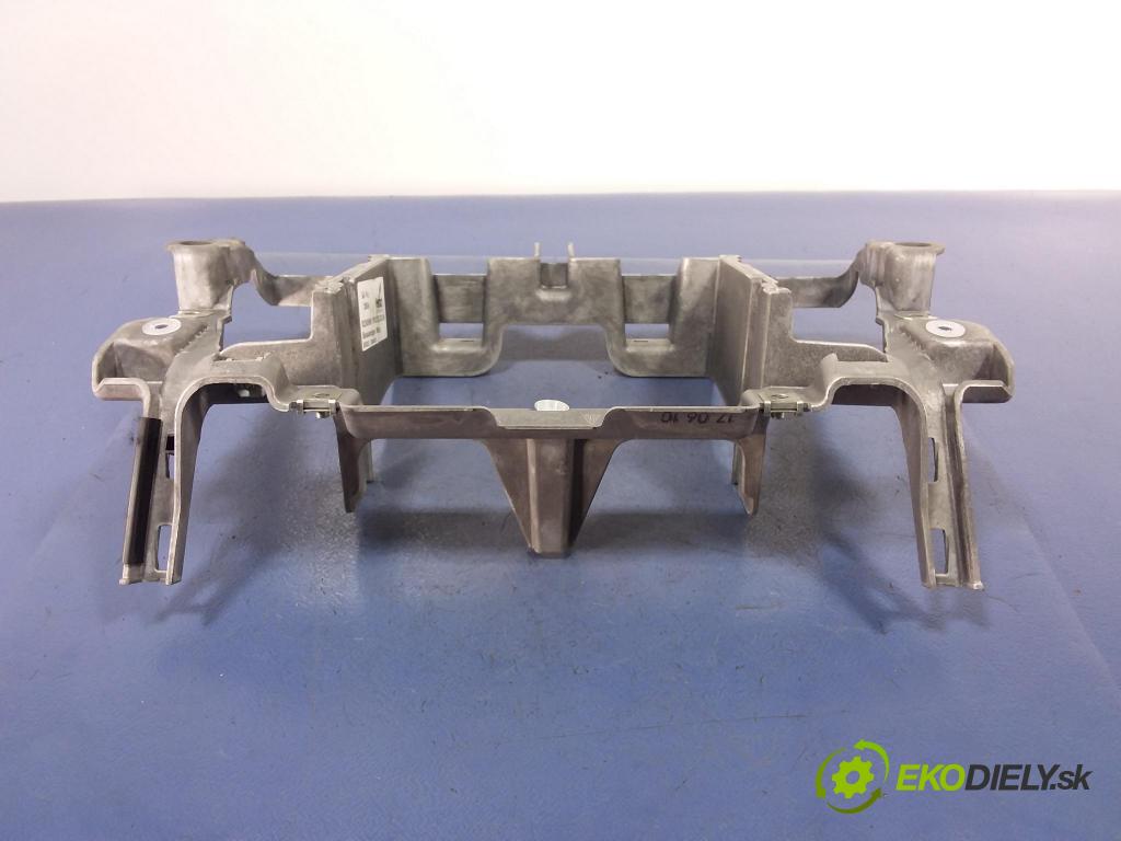 Porsche Panamera 2010 kokpit,pristrojová doska 97055232100
