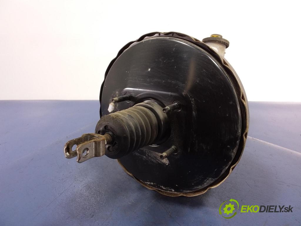 Toyota Yaris 2006 servo Brzdní: