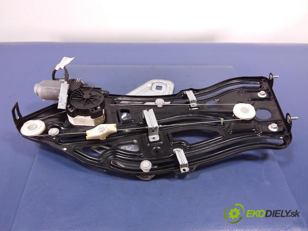 Peugeot 207 2007 mechanismus stahování Sklenka: Zad: v pravo: 9680072380
