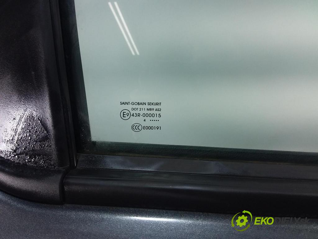 Peugeot 301 2014 dveře Zad: Že jo: