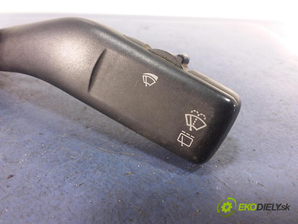 Vw Caddy 2006 Bunda: 1K0953519