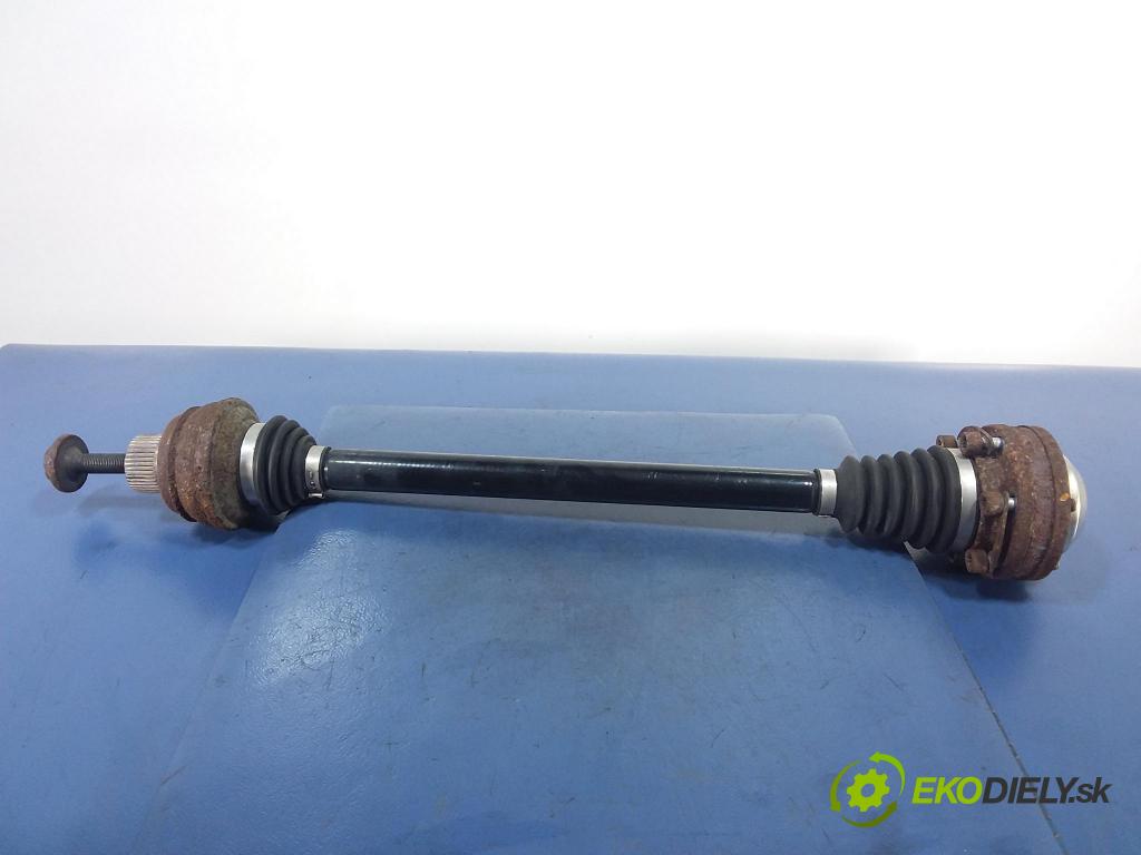 Audi A7 2012 poloos Prava: zad 8R0501203C