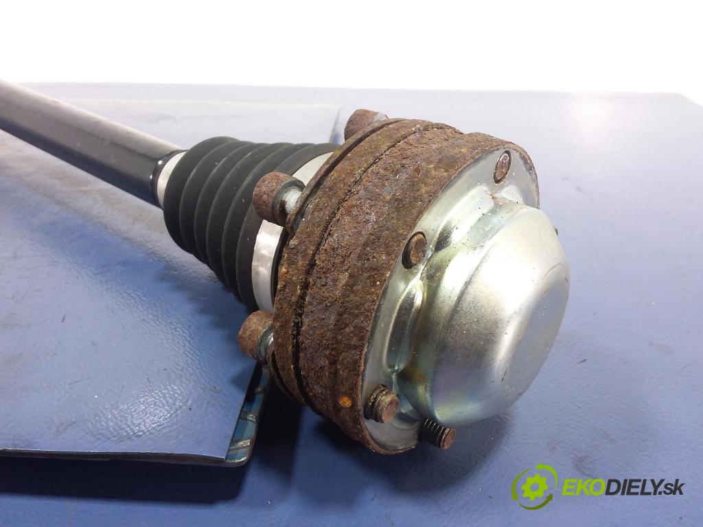 Audi A7 2012 poloos Prava: zad 8R0501203C
