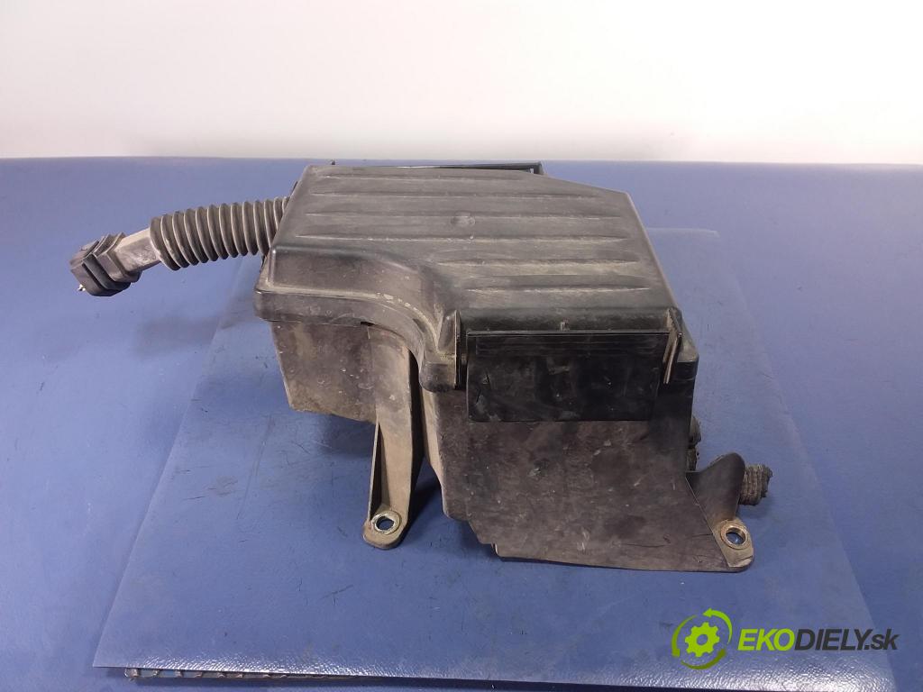 Opel Corsa 2003 skříňka Pojistky 13109962