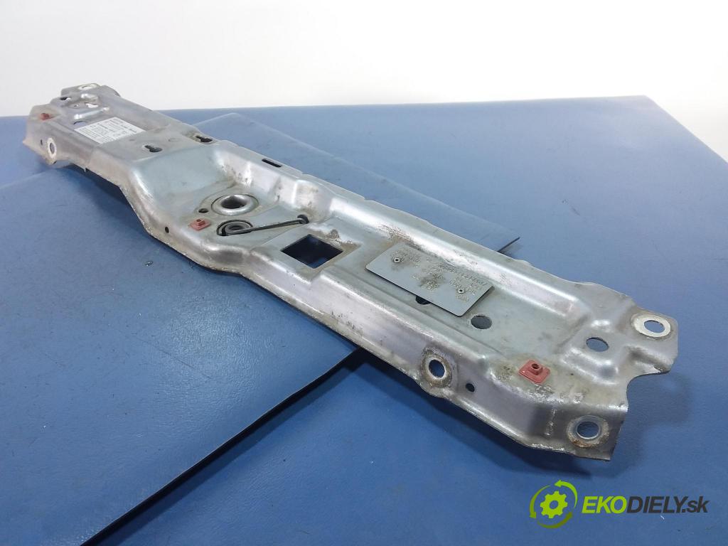 Opel Corsa 2003 výztuha Čelní / stěna Přední