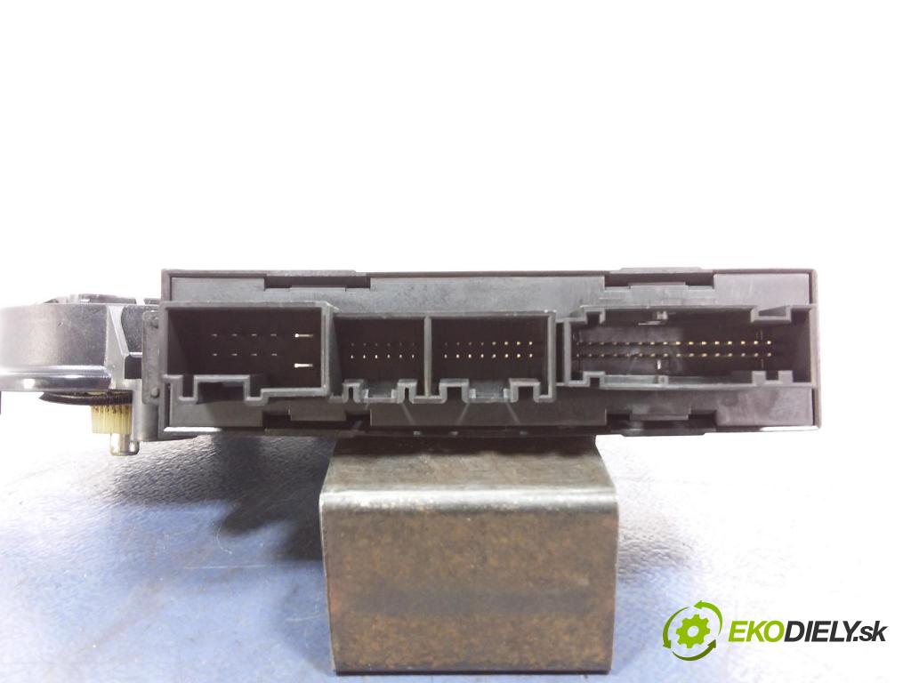 Vw Touareg 2003 mechanizmus okná Okná: Predné Vľavo: 7L0959701B