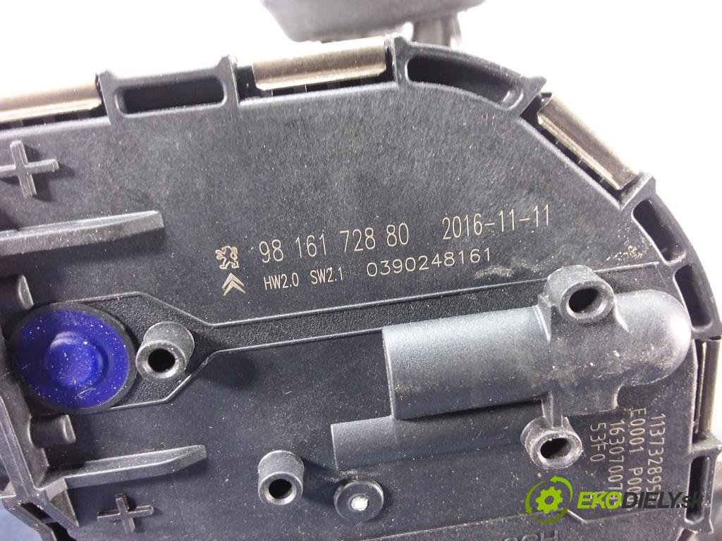 Citroen C4 picasso 2016 mechanismus motorek Stěrače: před 9816172880