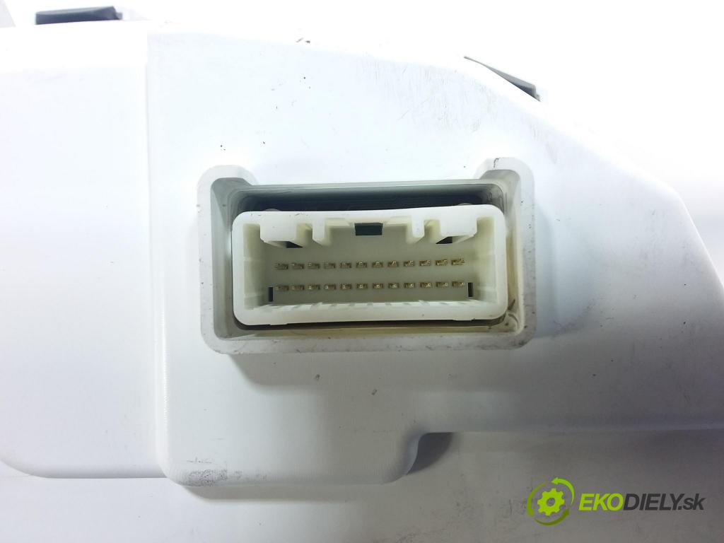Mitsubishi Asx 2011 Přístrojová deska 8100B726