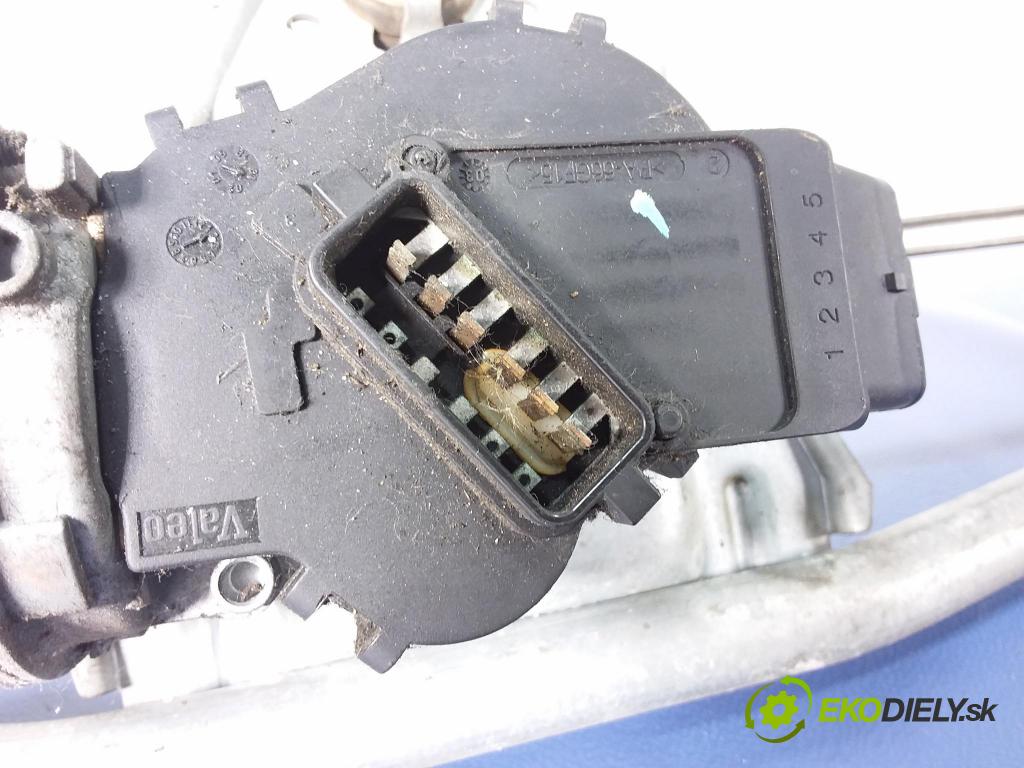Renault Kangoo 2003 mechanizmus motor: Stierače: Predné 8200122345