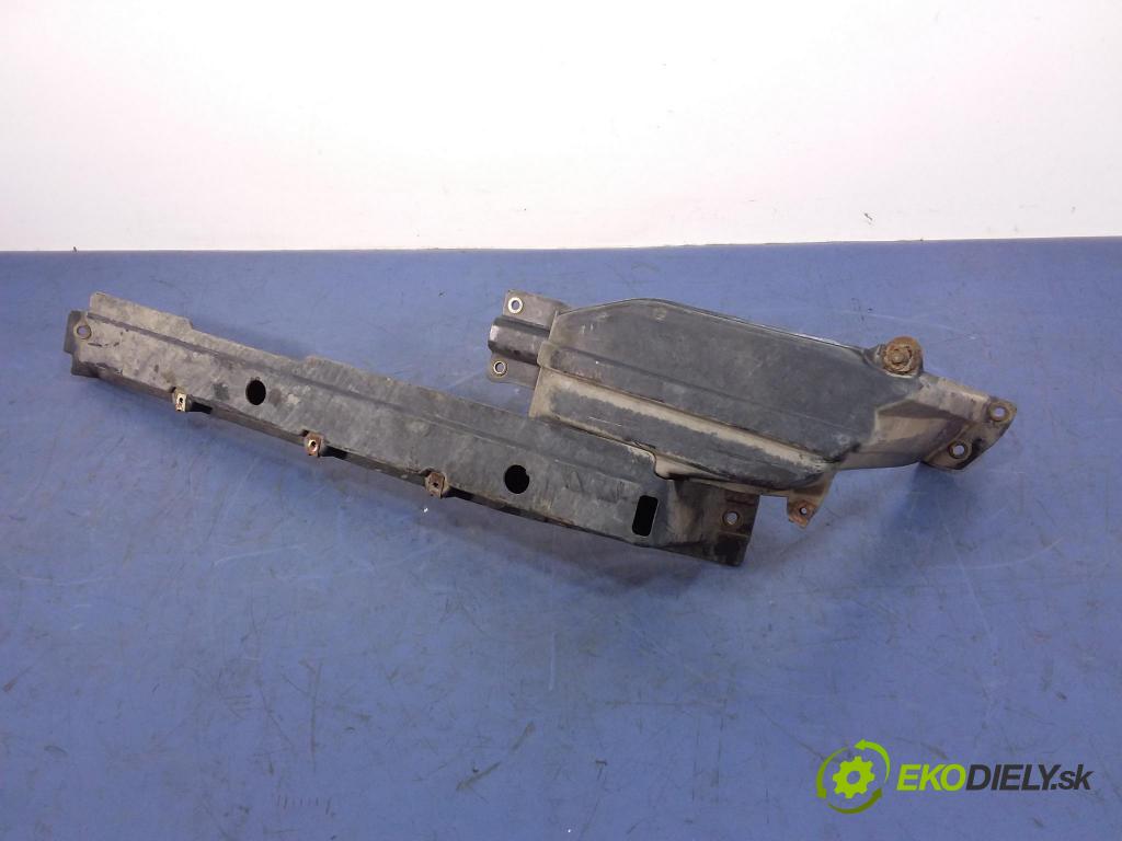 Bmw X5 2002 kryt Plast: podvozek: 8408768