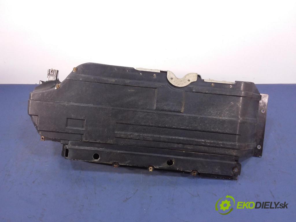 Bmw X5 2002 kryt Plast: podvozek: 8408767