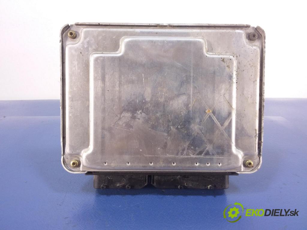 Skoda Fabia 2001 řídící jednotka Motor: 038906019AF