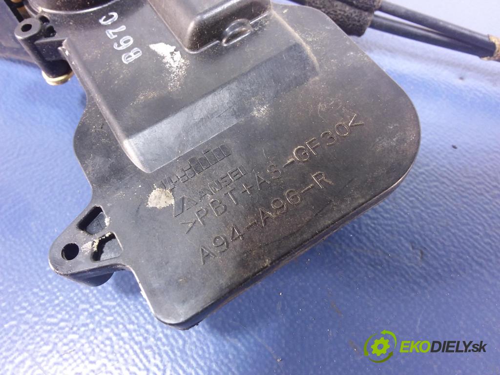 Mazda 2 2006 zámek dveře Zad: v pravo: P3M71-A219A64-DH