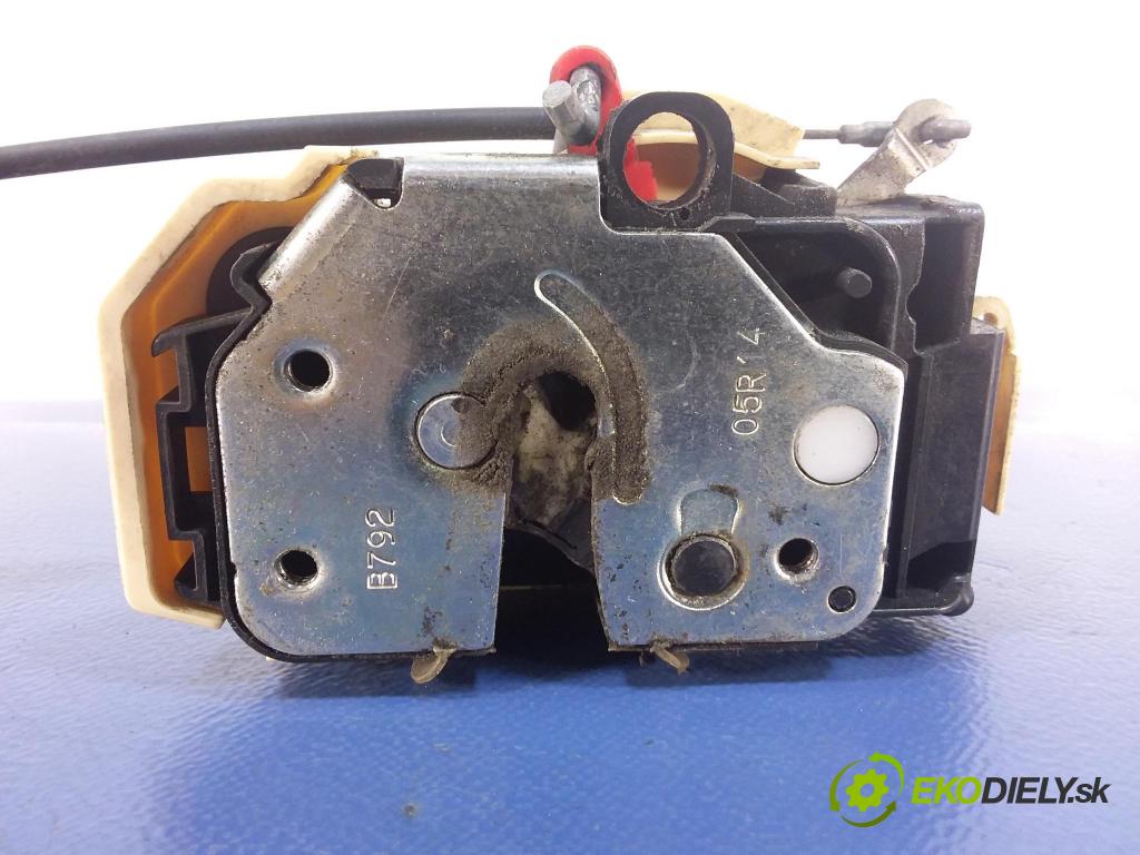 Fiat Panda 2014 zámek dveře před v pravo: 51963631