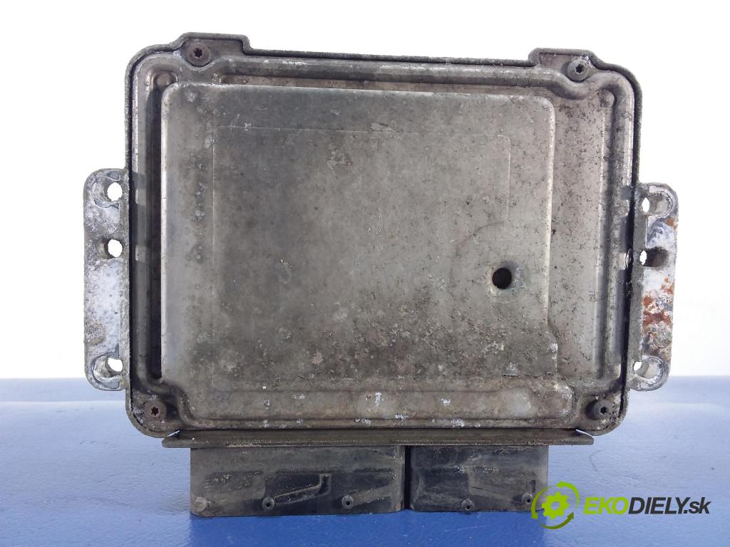 Opel Zafira 2005 řídící jednotka Motor: 55198922