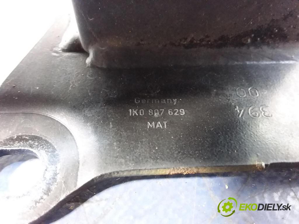 Vw Golf 2004 výztuha narazník Zad: 1K0807629
