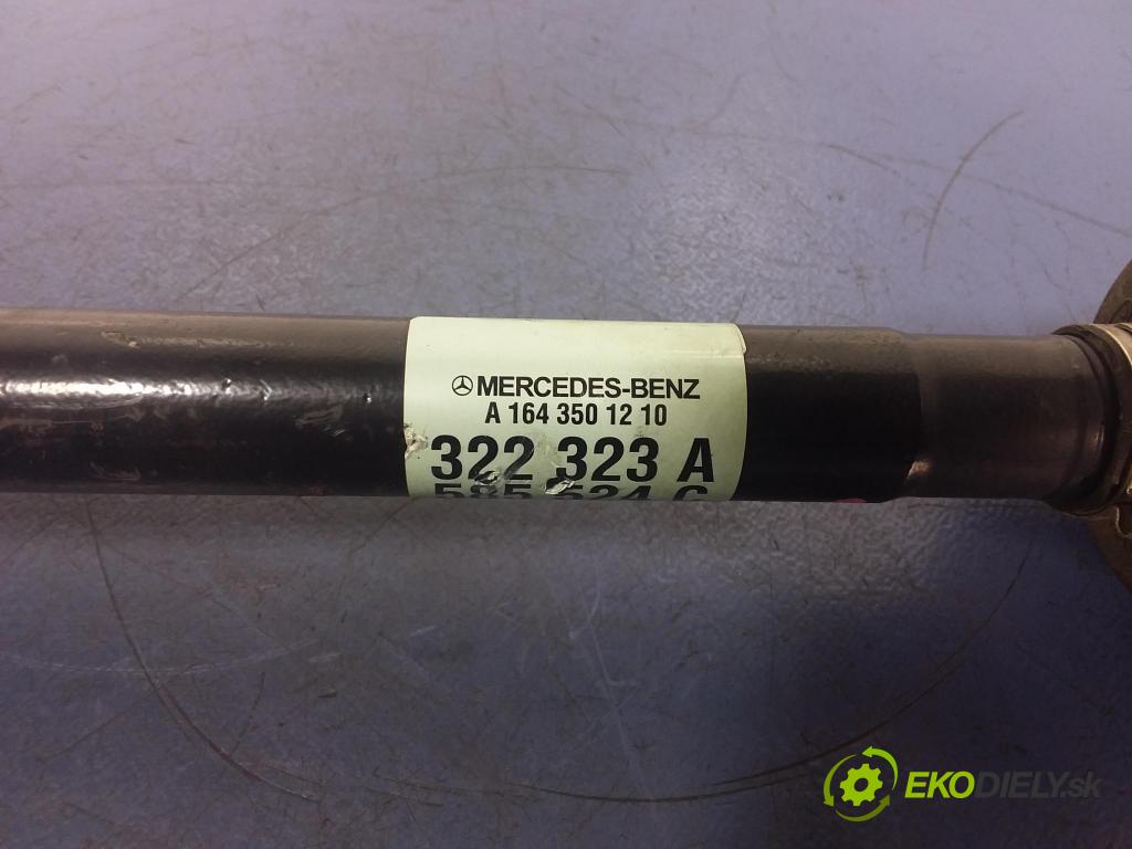 Mercedes ML 2006 poloos Prava: zad A1643501210