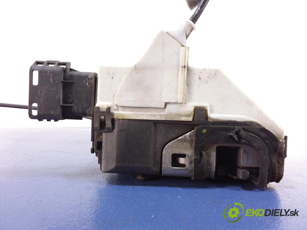 Citroen C5 2009 zámek dveře před v pravo: 574387